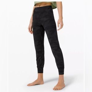 Lululemon Align High Rise Joggers in Heritage 365 Camo Deep Coal - Size 14